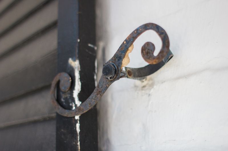 Local Shutter Reattachment in Tecumseh, MI